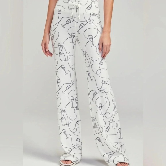 Wildfox Popping Bottles Flared Lounge Sweatpants - Size M - Vanilla - NWT - Picture 1 of 13